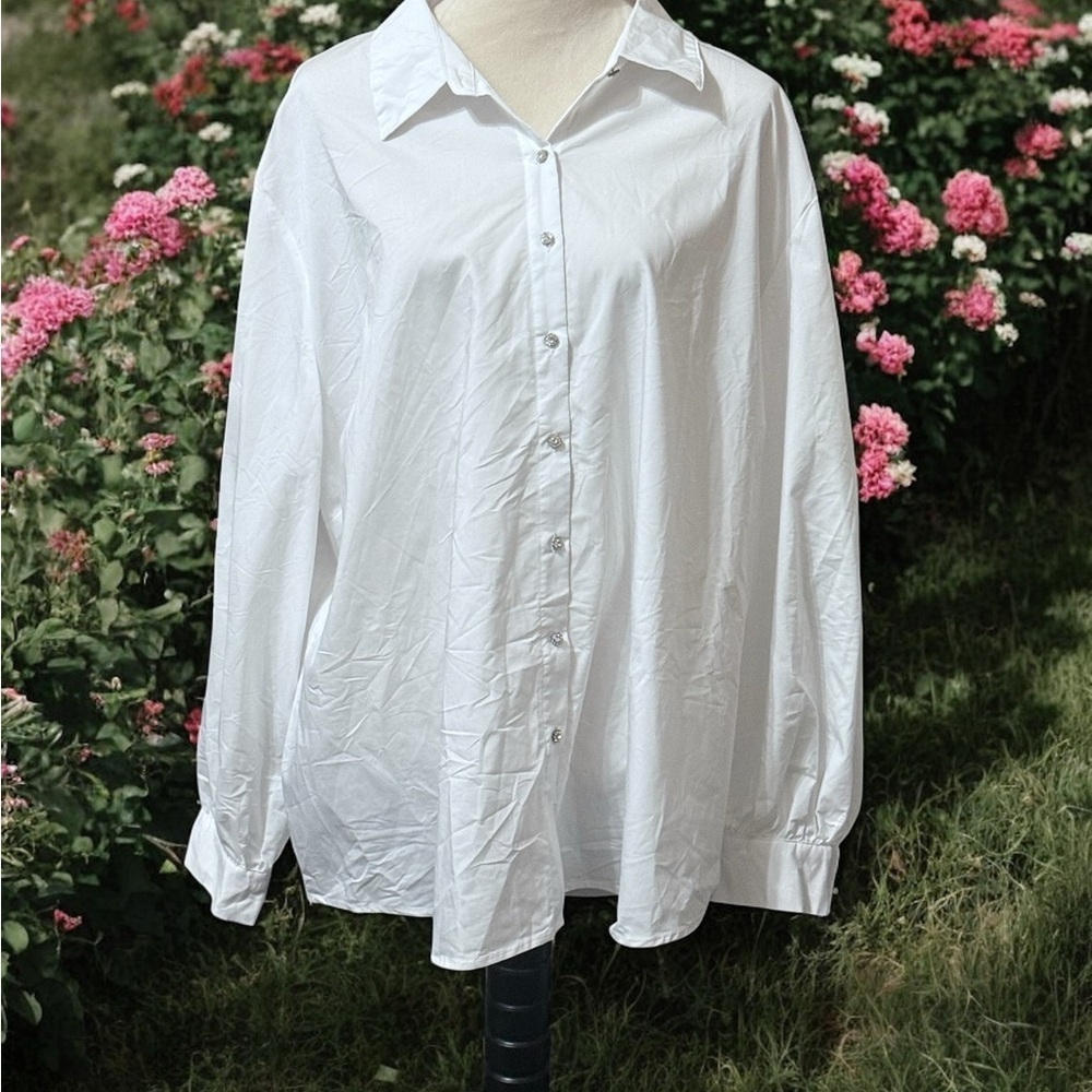 Grand & Greene Classic White Button-Up Blouse With Sparkling Buttons